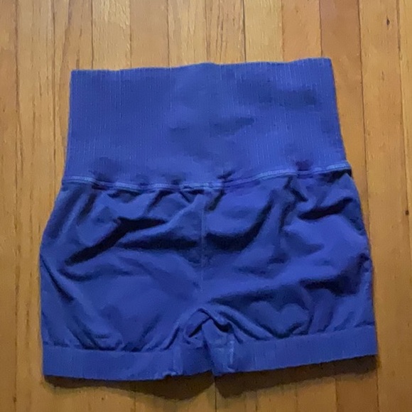 FIRM PRICE 💙NWOT FREE PEOPLE GOOD KARMA RUNNING  SHORTS - Picture 7 of 8